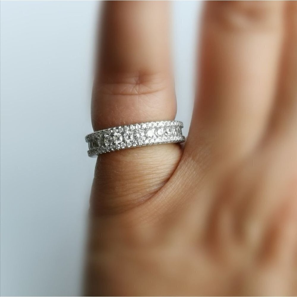 Sterling silver cz eternity band ring size 6 🆕 - Picture 3 of 6